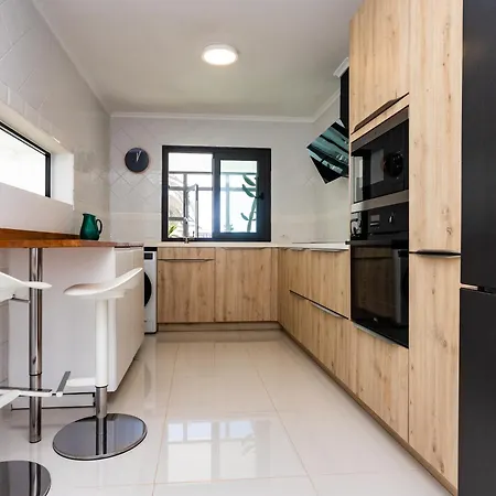 Casa Marina Nyaraló *